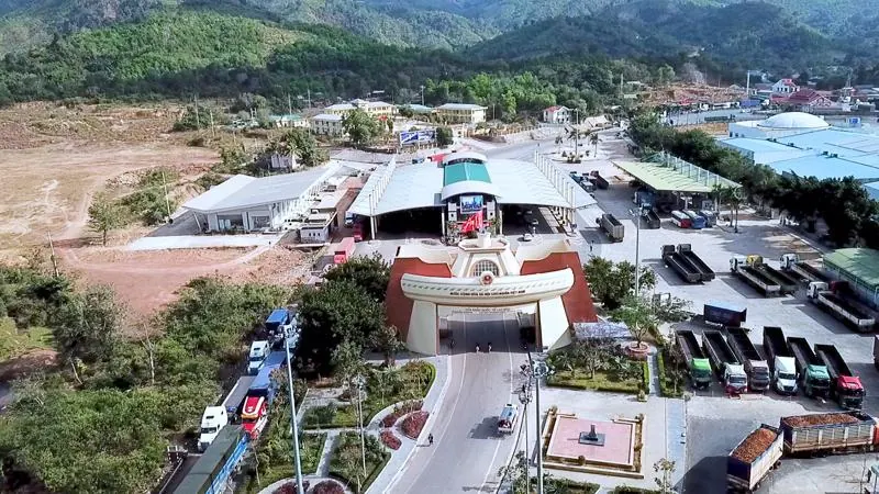 Aerial view of the Lao Bao border area and checkpoint